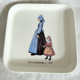 Hindeloopen | Villeroy & Boch schaaltje paartje in klederdracht 1860