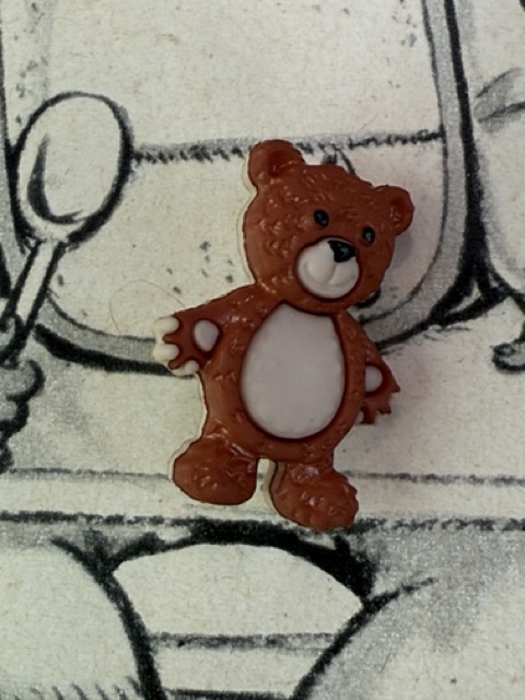 Ø 20 mm - 2 cm | Knopen | Bruin | Dress it Up - Stuffed with love knoopje 'beertje"