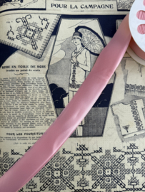 Roze | Satijnband | 2,5 cm breed x 1 meter - Prachtig glanzend biaisband van 100% viscose