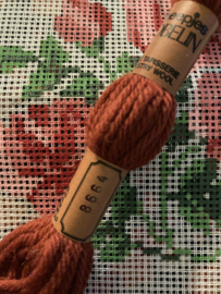 ORANJE  - Scheepjes borduurwol of tapisserie wol/gobelin - kleurnummer 8664 (Roest)