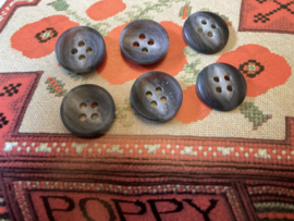 Knopen | Grijs | 12 mm - Zes stuks kleine overhemdknoopjes grijs gemêleerd met 4 gaatjes