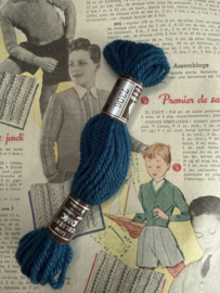 * 7306 Borduurwol PETROL donker  | Bruin label - Colbert DMC Tapestry wool