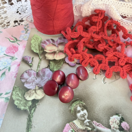Ø 10 mm - 1 cm | Knopen | Rood | Granaatappelrode knoopjes