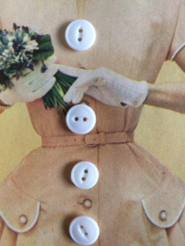 VERKOCHT | Espolite | Ivoor wit twee gaatjes | 12 mm | zakje met 12 kleine plastic knoopjes | jaren '50