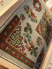 Boeken | Borduren | Emboidery Patterns: Neuseste Stick-Vorlagen Dessins de Broderies (eind 1800)