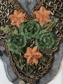 Hals applicaties | Hals applicatie fluweel roestbruin-groen met sterretjes en goudborduursel