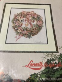 Borduurpatronen | Bloemen | Lanarte | Bloemenkrans met roze lint (32 x 37 cm)
