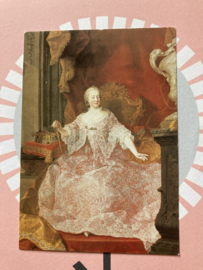 Briefkaarten | Belgie | Vrouwen | Schilderij uit het stadhuis van Gent Aartshertogin Maria-Theresia van Oostenrijk in kanten jurk aan haar geschonken in 1743