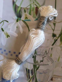 Decorative brocante & vintage yarns, embroidery thread and yarn rolls