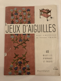Tijdschriften | Borduren | Frankrijk | 1935 - Jeux D'Aiguilles no. 1  Revue Bimestrielle de Traveau Feminens - Smockwerk