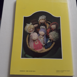 VERKOCHT | Boeken | Poppen | Het nieuwe poppenboek: 58 modellen voor het maken van poppen
