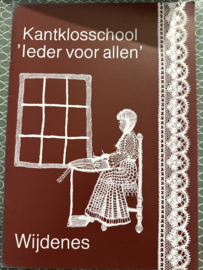 Boeken | Kantklossen | Kantklosschool 'Ieder voor allen'  - Wijdenes