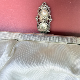 Vintage Jaren '50 Zilveren Mesh Avondtasje – handgemaakt bruidstasje