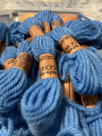 * 8708 BLAUW-HEMELS - Scheepjes borduurwol, tapisserie/gobelin of punch needle wol - kleurnummer 8708
