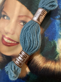 * 7592 Borduurwol BLAUW midden azuur | Bruin label - Colbert DMC Tapestry wool