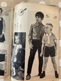 1969 | Marion naaipatronen maandblad | nr. 254 augustus 1969   met radarblad - jurken. broeken, kinderkleding