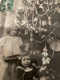 Kerstkaarten | Kinderen | Joyeux Noël - Broer en zus bij kerstboom (zwart-wit)