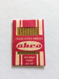 Vintage Needles Akra Cross Stitch Needles without point 361737 50s