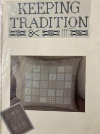 Borduurpatronen | Letters | Keeping Tradition KT43 - Kussen met letters