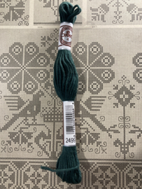 2499 DONKER GROEN 100% katoen DMC borduurgaren Retors A Broder no 4 - 10 meter