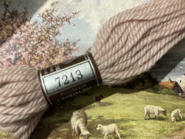 * 7213 borduurwol ROZE OUD LICHT Colbert DMC Laine pour tapisserie - virgin wool