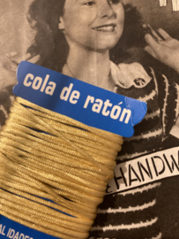 Sierband | Goud | 0,1 cm - Kaartje met zacht goudkleurig  koord 'Cola de Ratón'