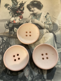 Knopen | Roze | Ø 25 mm - Poeder roze jaren '50 vintage knoop in de vorm van een schoteltje