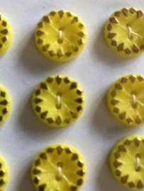 Glasknopen | Geel | Ø 14 mm - Prachtige glimmende knopen met bloemen en goudaccent en twee gaatjes