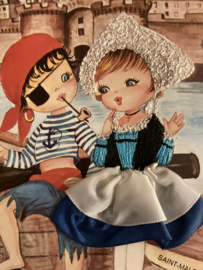 Souvenir kaarten Bigeyed | Frankrijk | Saint-Malo | Jongen met piratenkleding en meisje met kanten mutsje - getekend