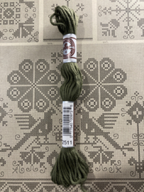 2511 GROEN LEGER  katoen DMC borduurgaren Retors A Broder no 4 - 10 meter