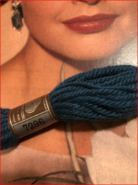 * 7296 Borduurwol BLAUW  petrol donker | Bruin label - Colbert DMC Tapestry wool