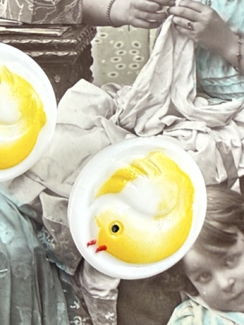 Ø 13 mm - 1.3 cm | Glasknopen | Wit | Vintage handbeschilderde glasknoopjes met een geel vogeltje