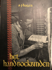 VERKOCHT | Boeken | Het hand-boekbinden: geschiedenis en techniek van de boekband | A.J. Hagen | ca. 1940-1945