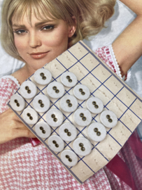 Knopen | Linnen | Wit | Ø 15 mm - Vintage  kaartje met 19 linnen knoopjes en metalen oogjes