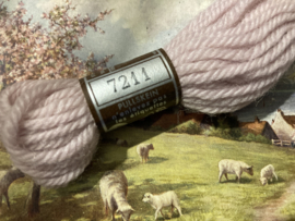 * 7211 borduurwol ROZE OUD LICHT met lila gloed Colbert DMC Laine pour tapisserie - virgin wool