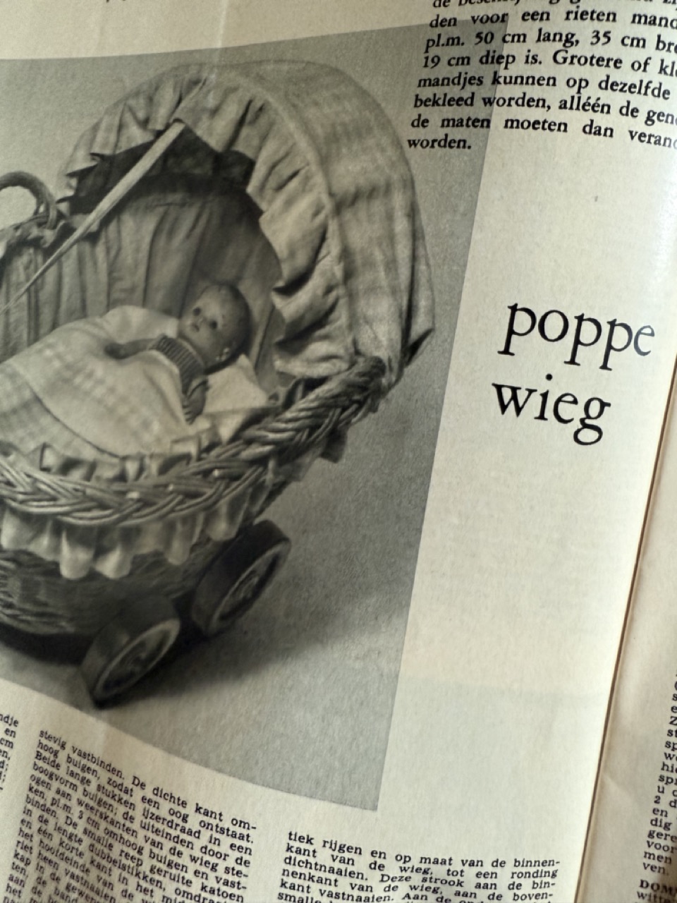 Ariadne: maandblad voor handwerken | 1964 - nr. 215 - 15 november - kraaltjes en lovertjes