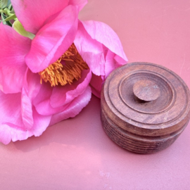 Hout | Handgemaakt houten sieraden doosje (3 x 5 cm)