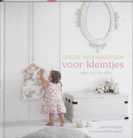 BOEKEN & TIJDSCHRIFTEN POPPEN & -KLEDING