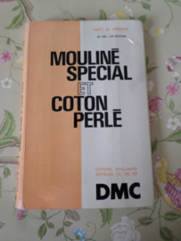 VERKOCHT | DMC | Borduurgaren  kleurenkaart - Carte de Couleurs | Mouline Special et Coton Perle van art. 115, 116 en 117 (?)