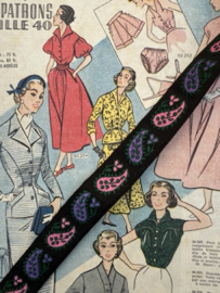 Sierband | Zwart | 02,5 cm - 25 mm breed - Zwarte ondergrond gweven band met paarse en felroze paisley patroon