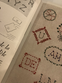 Tijdschriften | Borduren | Frankrijk | 1935 - Jeux D'Aiguilles no. 8  Revue Bimestrielle de Traveau Feminens - kersen - Smokwerk