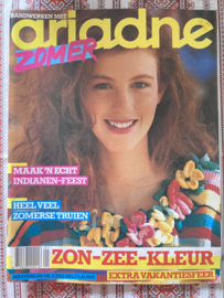 Tijdschriften | Handwerken | 1983 nr. 07 juli | Ariadne: maandblad voor handwerken 'Zon-zee-kleur"