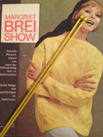 VERKOCHT | Breien | Vintage breinaalden (2st.) - gele plastic  | maat 5 |  jaren '60-'70