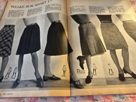 Madeleine: mode en patronenblad van Margriet | 1965, nr. 08 augustus 1965 - 88 knippatronen gratis raderblad - kantoorkleding - pyjama - dames jas - jongens pakje en jas - rokken