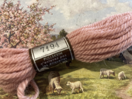 * 7194 DMC borduurwol ROZE OUD MIDDEN : serie Colbert DMC Laine pour tapisserie - virgin wool