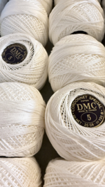 DMC | Wit - haakkatoen Art. 151 - no. 5 -  20 gram - 101 m