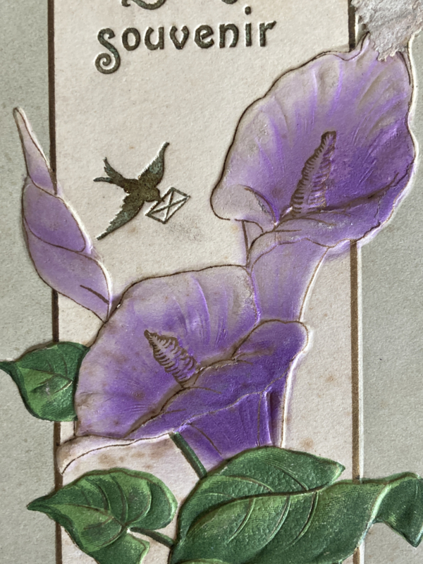 Mixed Media | Reliëfkaart met paarse bloemen - Vintage of antieke briefkaart set met knoopjes