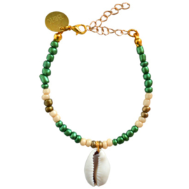 Armbandje kralen en schelp groen, goudkleurig en beige