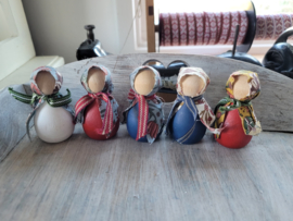 Houten kabouters / paasheksjes 2