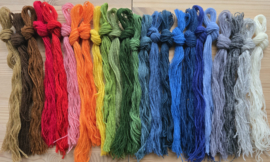 Zweeds wollen borduurgaren, enkeldraads, set van 24 kleuren